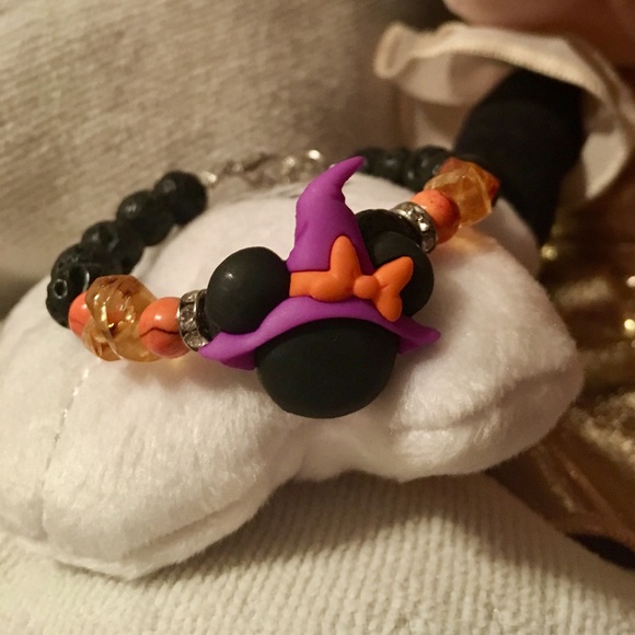 Bracelets with genuine amber accents. - Picture 2 of 8